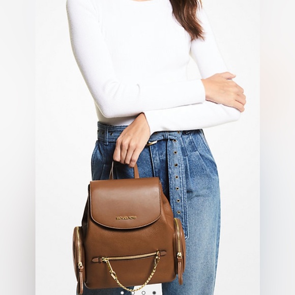 Michael Kors Jet Set Medium Backpack with Wallet Set - Picture 4 of 10